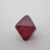 天然レッドスピネル　原石