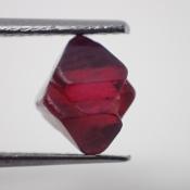 天然レッドスピネル　原石