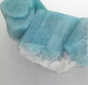 【原石】アマゾナイト