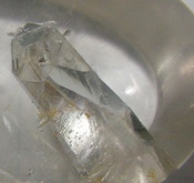 天然クォーツinクォーツ　(貫入水晶)