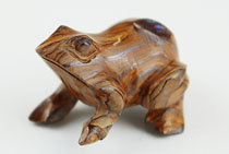 ボルダーオパール彫刻　カエル(frog)