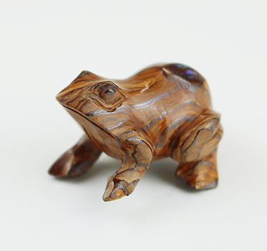 ボルダーオパール彫刻　カエル(frog)