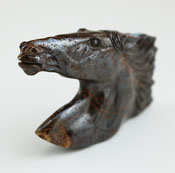 ボルダーオパール彫刻　馬(horse)