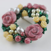 Flower Wreath*天然石ブローチ